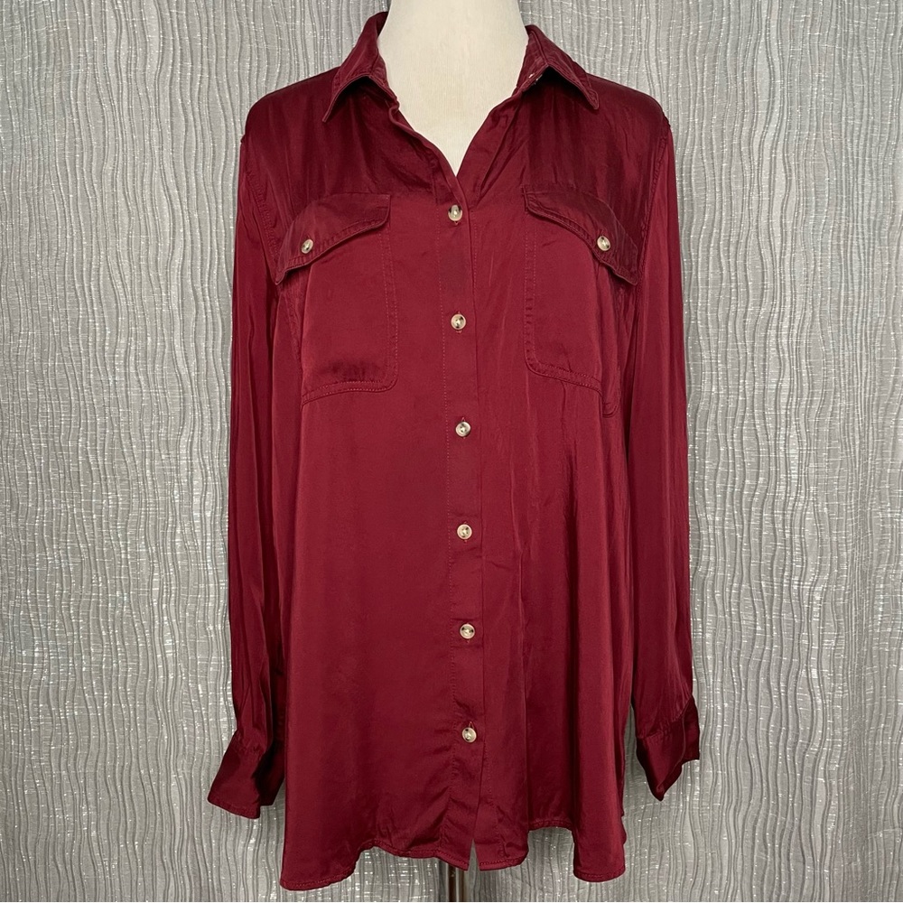 Chicos pocket front button down